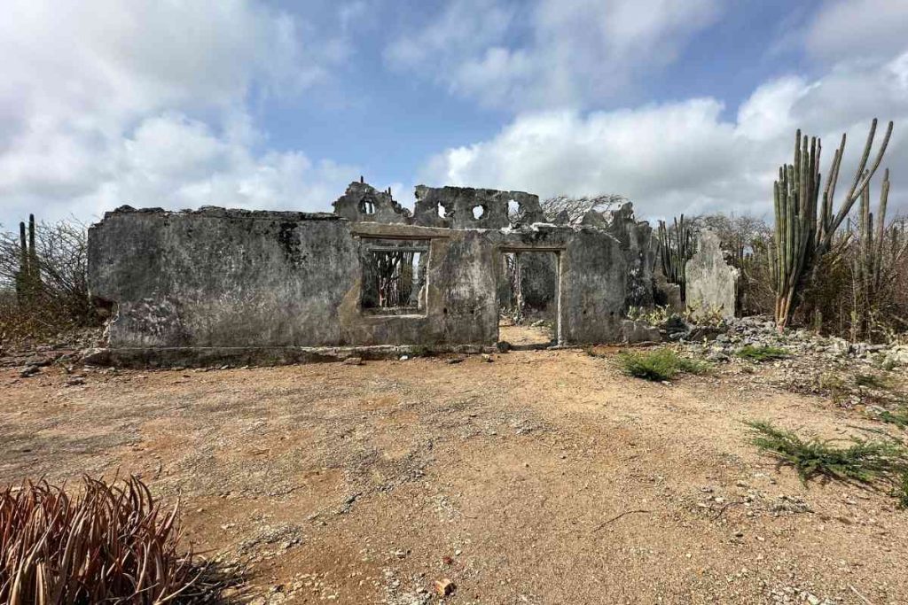 Eine Ruine im Christoffel National Park auf Curacao