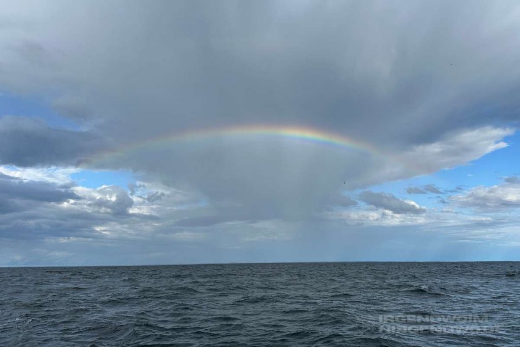 Ein Regenbogen auf der Ostsee