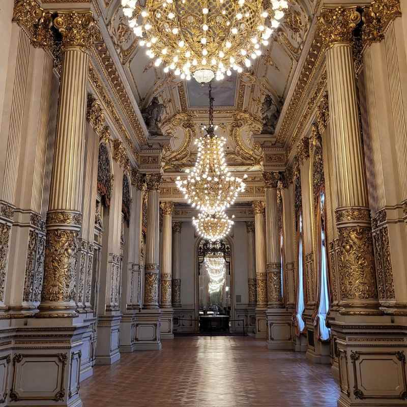Goldener Saal im Teatro Colon in Buenos Aires