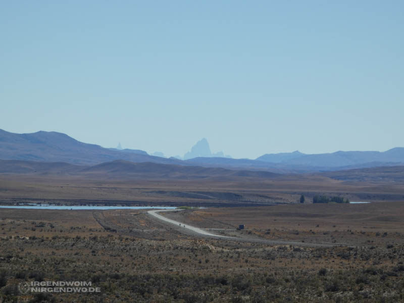 El Chaltén / Fitz Roy ist schon von Weitem am Horizont sichtbar.